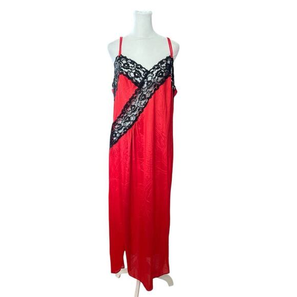 Vintage Intimate Moments Red & Black Lace Nightgown Size L/XL - Picture 1 of 5
